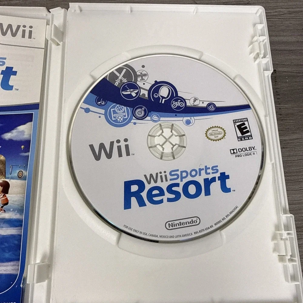 Wii Sports Resort (Nintendo Wii, 2009) CIB COMPLETE IN BOX